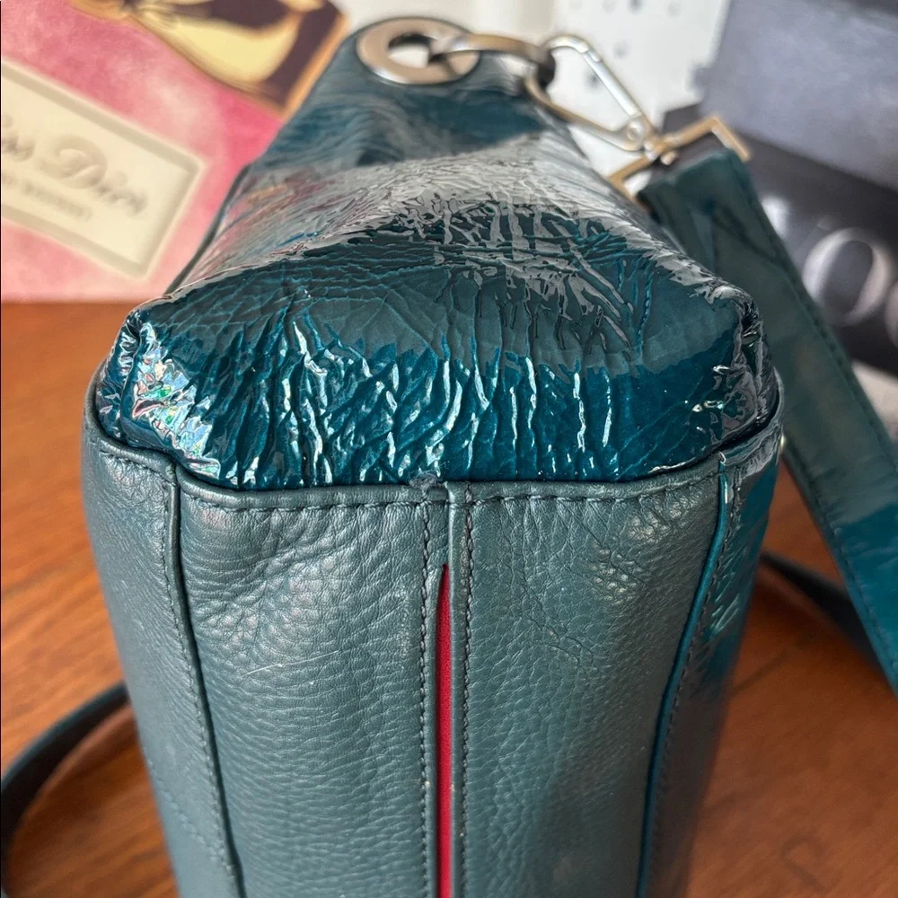 Hammitt Bryant Medium 2023 Season Exclusive - Dipped Teal Crinkled Patent RARE - Picture 8 of 14